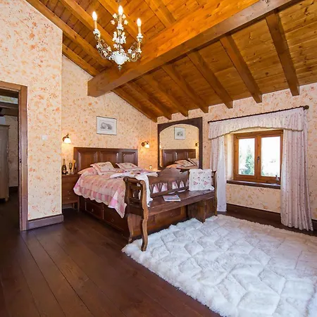 Victoria Villa *